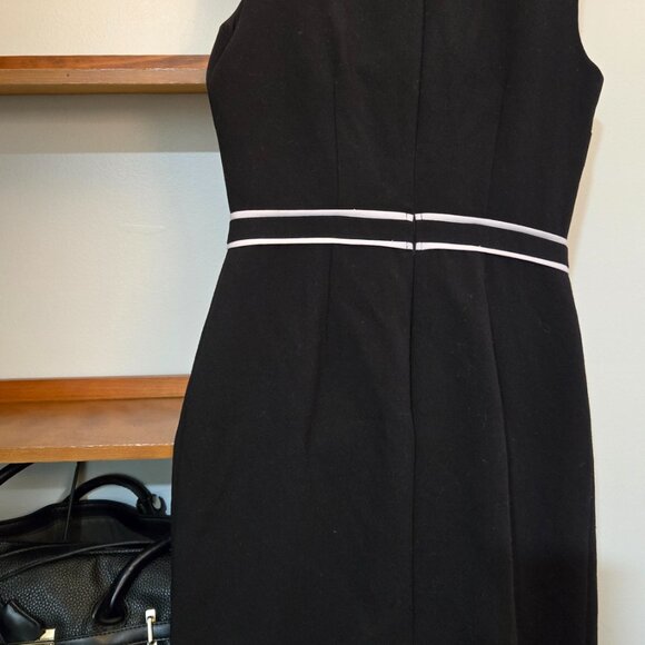 Midnight in Montmartre” by Karl Lagerfeld Size 2 - Picture 3 of 5